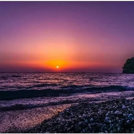 酒店 Ristorante La Scogliera 4*