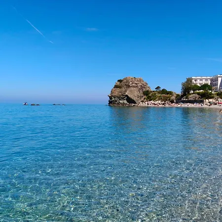Ristorante La Scogliera Отель Амантея