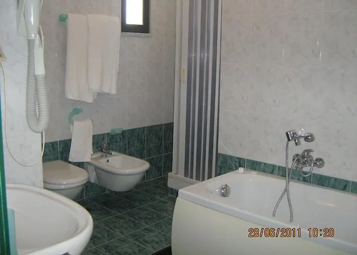 Ristorante La Scogliera 4* 阿曼泰阿