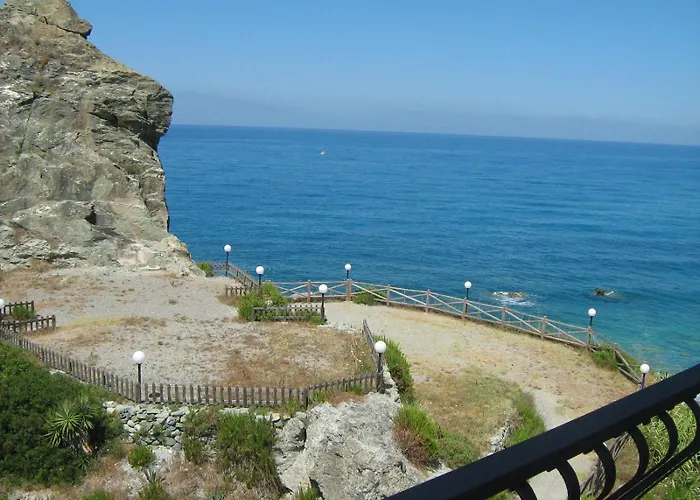 Hotel Ristorante La Scogliera