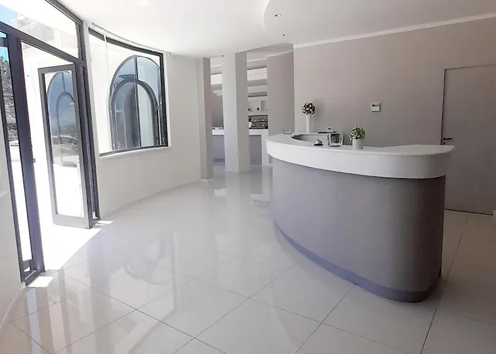 Ristorante La Scogliera 4* 阿曼泰阿